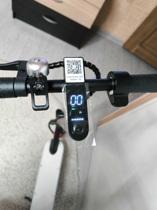 Электросамокат E-Scooter