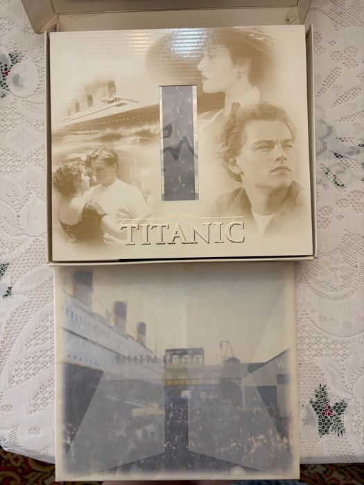 Caixa de Colecionador Titanic (Edição Especial com Fotograma de Filme 35mm + Prints)