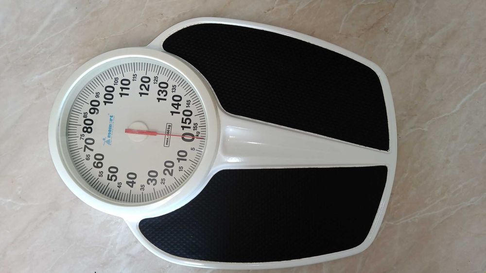 Весы напольные механические MOMERT model : 5200