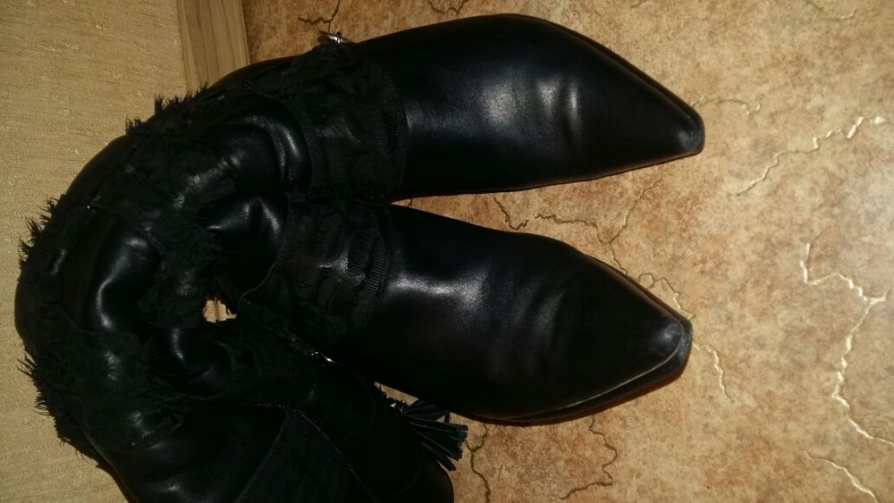 Продам зимние сапоги р.38 Maria Moro