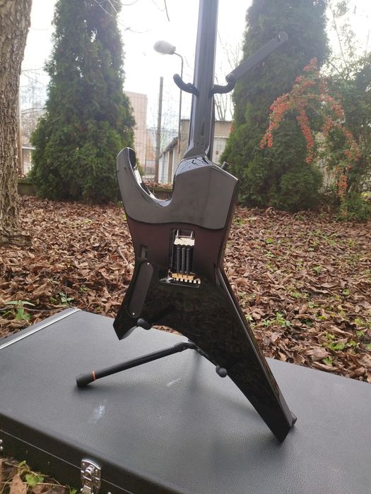 Gitara lutnicza Vooytzeenski Guitars - Warthog + case Gator Extreme