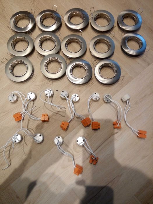 Oprawa sufitowa halogenowa LED ruchoma GU10 srebrna 14szt używane