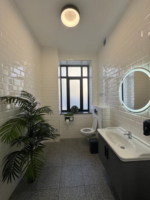 Оренда Офісу в БЦ D-LUX DOWNTOWN вул.Героїв Небесної сотні 24