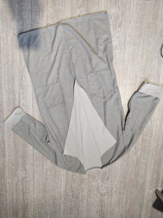 Легкий кардиган.