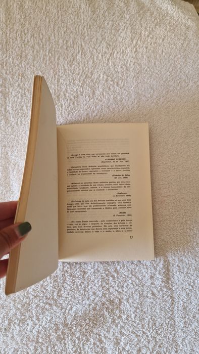 Livro "Canto Incerto" de Soledade Summavielle