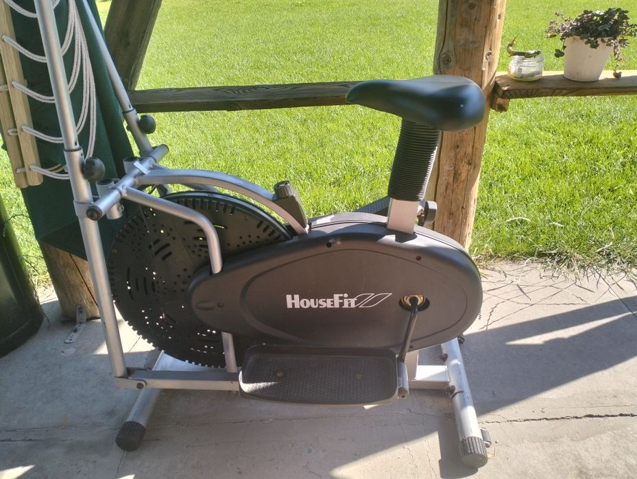 «Велотренажёр HouseFit Air Bike с подвижными ручками»