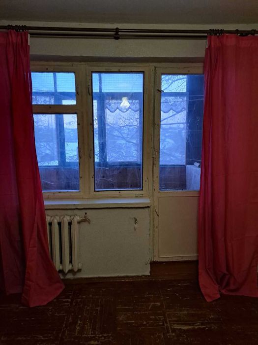 Продам 2х комнатную квартиру в центре Чугуева