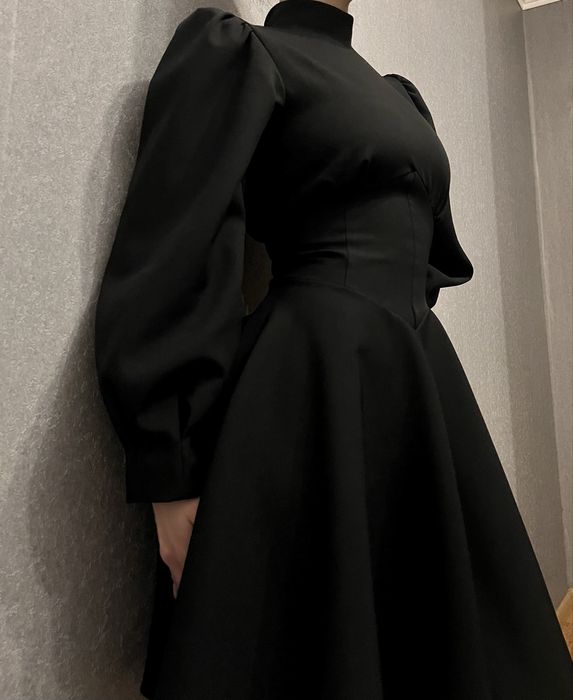 супер жіночна сукня