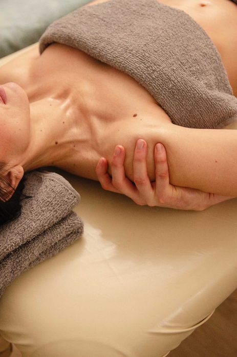 Chwila relaksu – masaże: Lomi Lomi, relaksacyjny, antycellulitowy