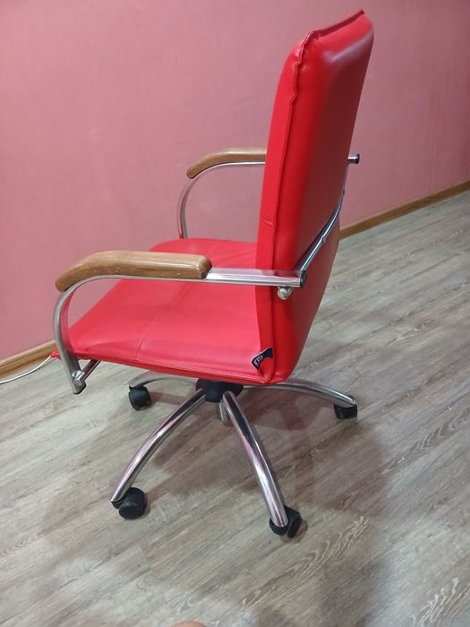 Продам стул для взрослых и детей