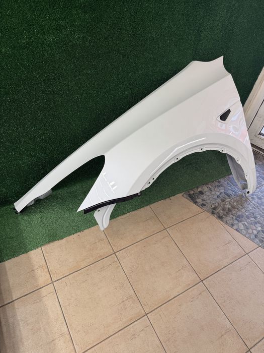 Крыло tesla model Y