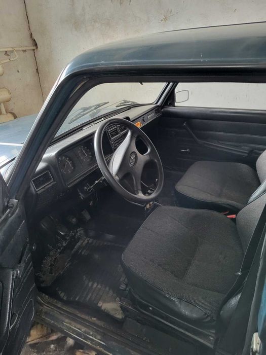 Легковий універсал ВАЗ 21043, 2002 року