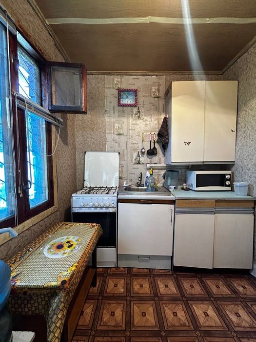 Продаж дачі в кооперативі в житловому стані, 5 соток. Гостомель Озера-15!