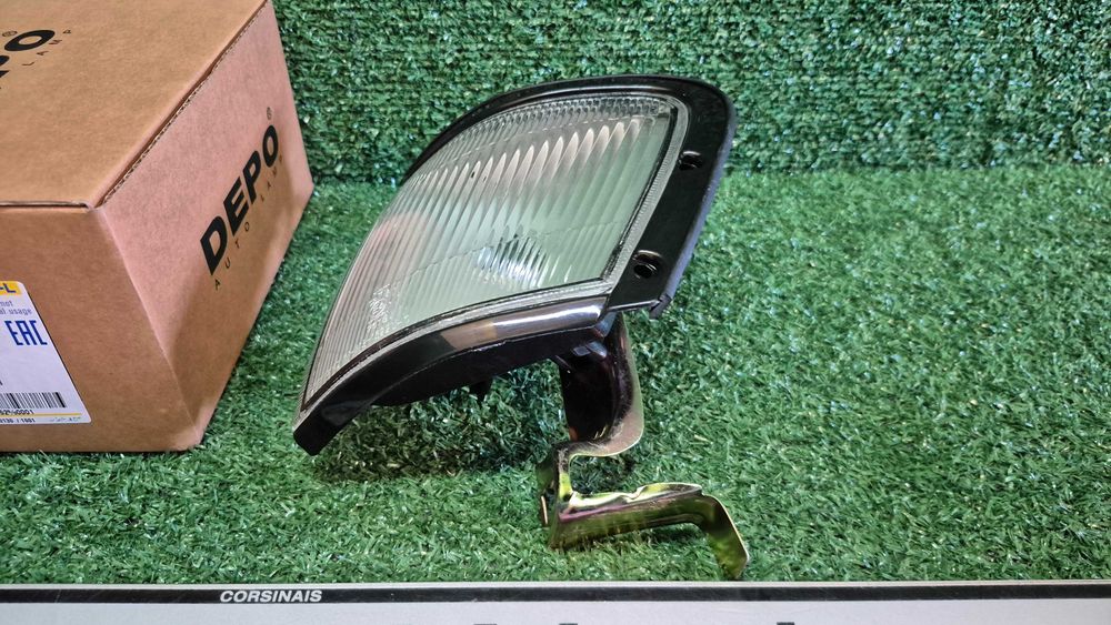 Farolim Pisca Dianteiro Esquerdo Bedford Brava 1997 em diante Ref. 213-1522L-AEG NOVO