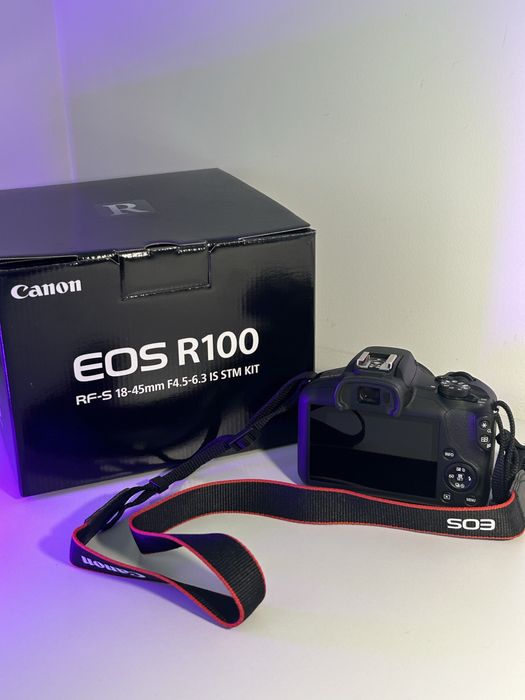Canon EOS R100 + RF-S 18-45mm
