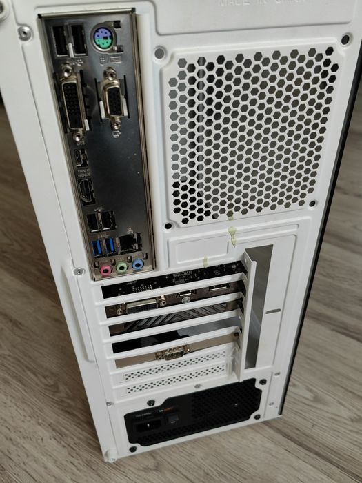 Kompter stacjonarny / i5 / GTX 1050 / 2 x SSD