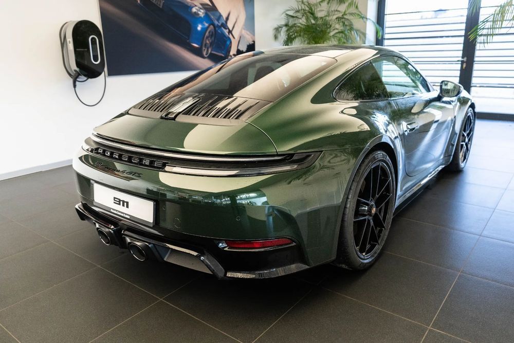 Porsche 911 51YG0P - 2026