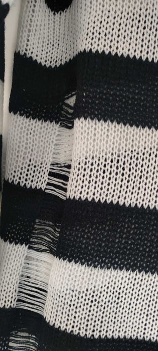 Vestido em Malha Preto / Branco – Tam S - Novo