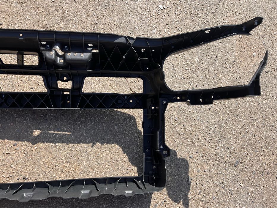 Телевизор передняя панель Volkswagen Polo 2001-2008 фольксваген поло