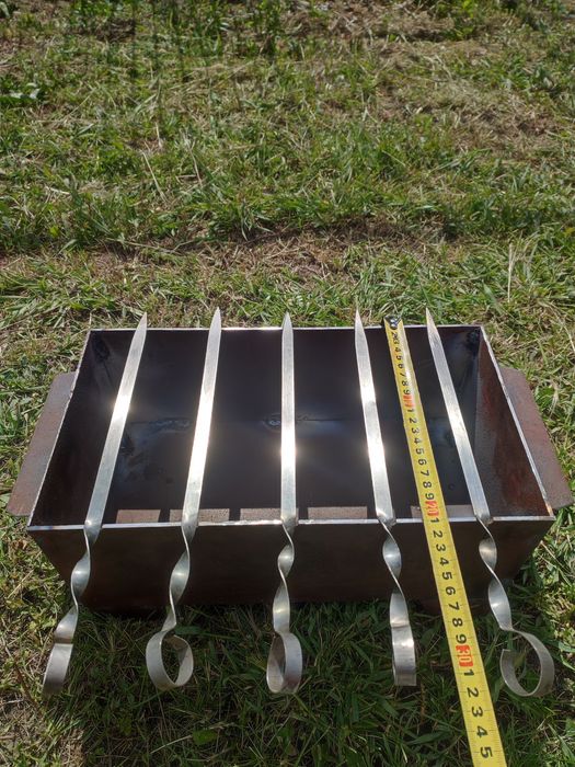 Мангал с шомпурами