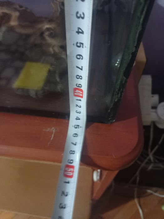 Продам терміново акваріум