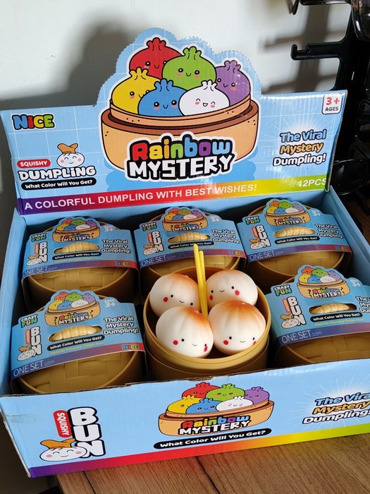 Zestaw zabawek squishy 3+2