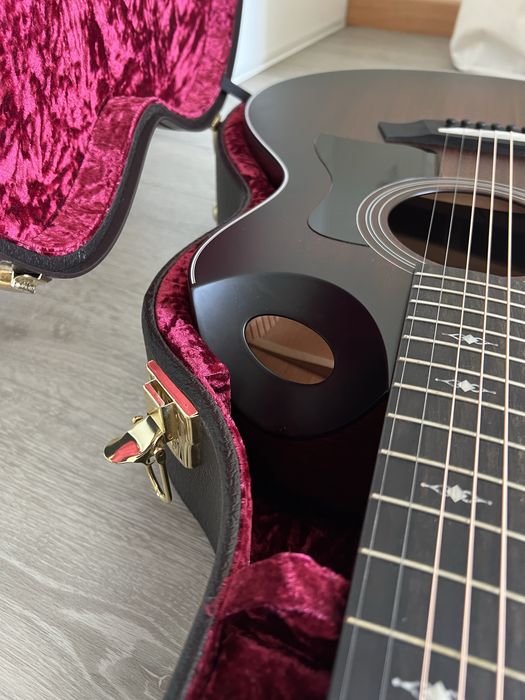 Taylor 326ce - COMO NOVA