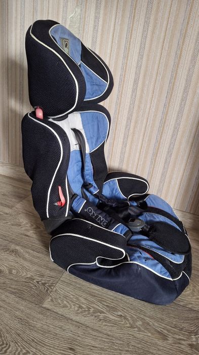 Автокрісло Coneco