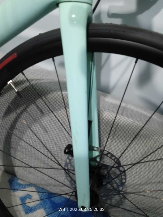 Specialized Tarmac SL6 Sport, nowe Shimano 105 Di2