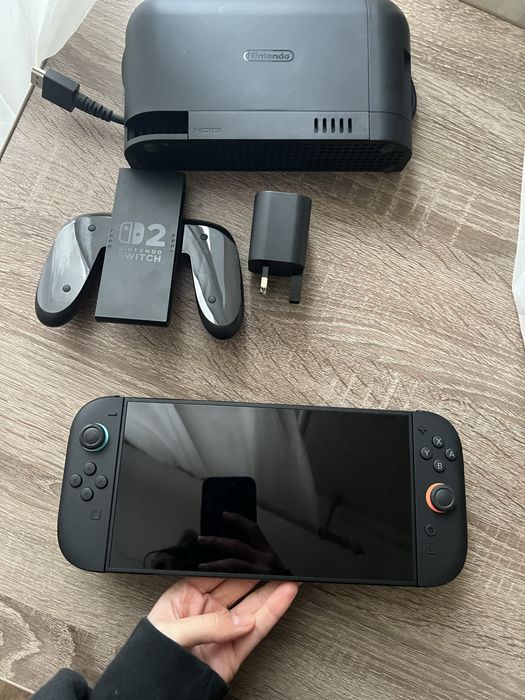 Ігрова приставка Nintendo Switch 2 + Mario Kart World