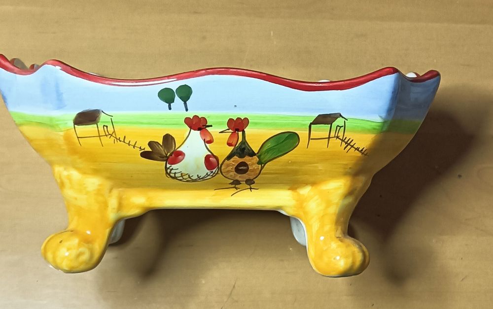 Taça pintada á mão.