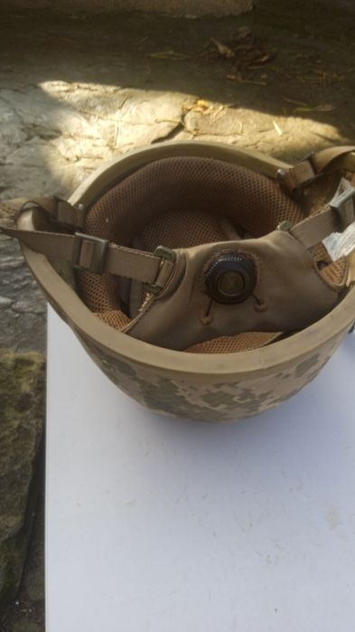 Тактичний шолом.