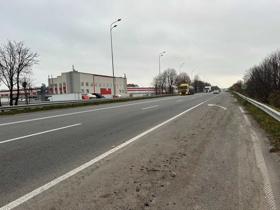 Продаж ділянки комерційного призначення на Окружній