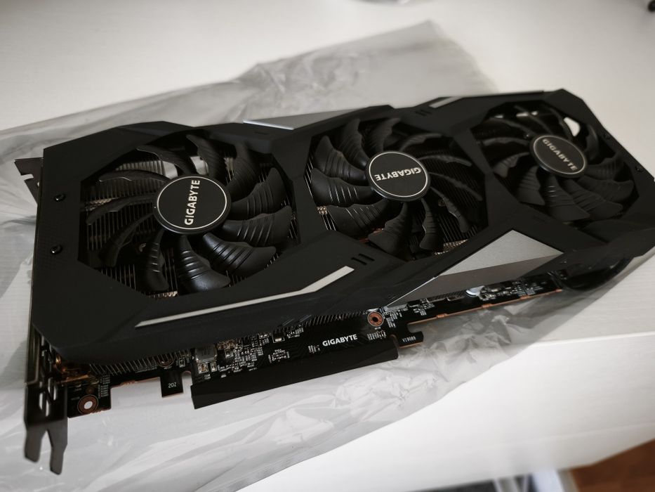 Gigabyte Radeon 5700 XT 8GB