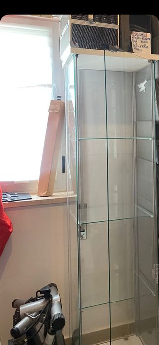 Armário de exposição