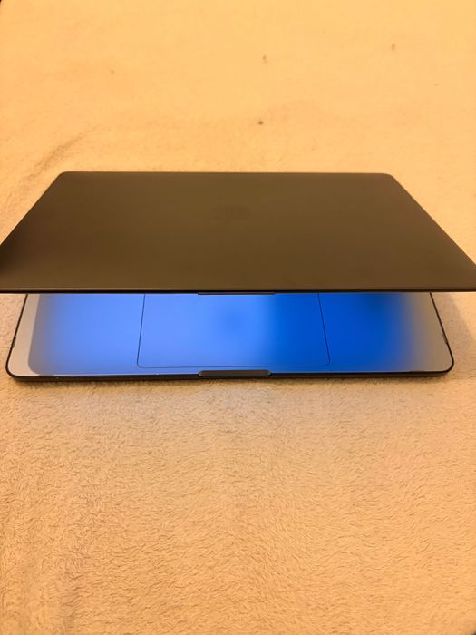 MacBook Pro M2 256gb 8GB– 2022 Excelente Estado