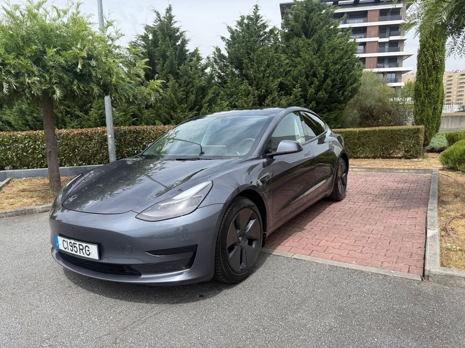 Tesla Model 3 Standard Range Plus RWD