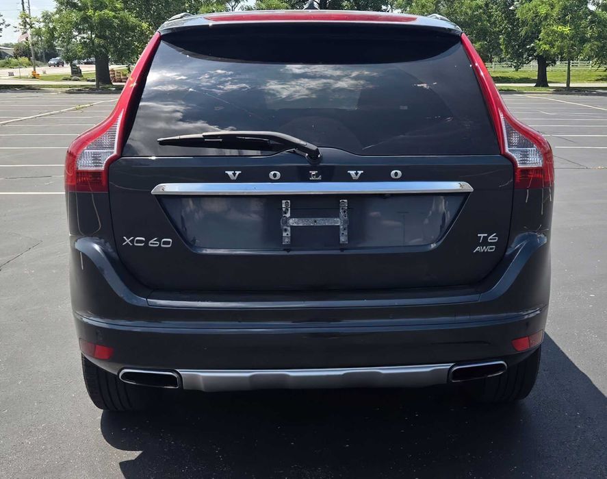 Volvo Xc60      2015