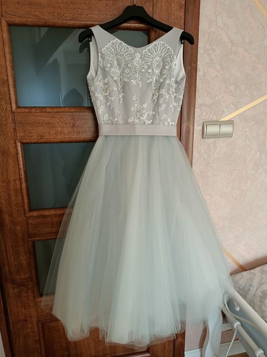 Ekskluzywna suknia studniówkowa z tiulem