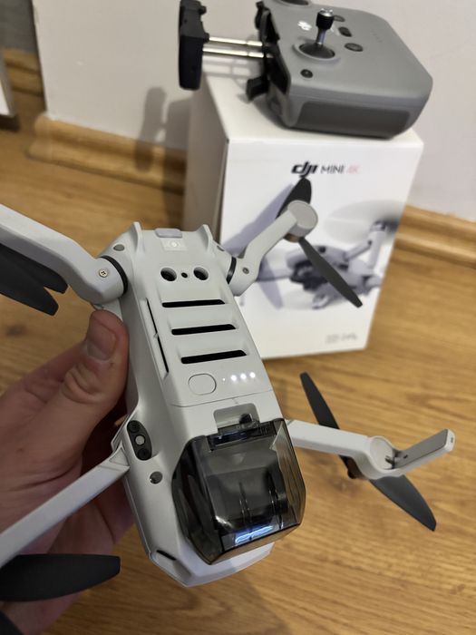 Dron DJI mini 4k. Polecam!