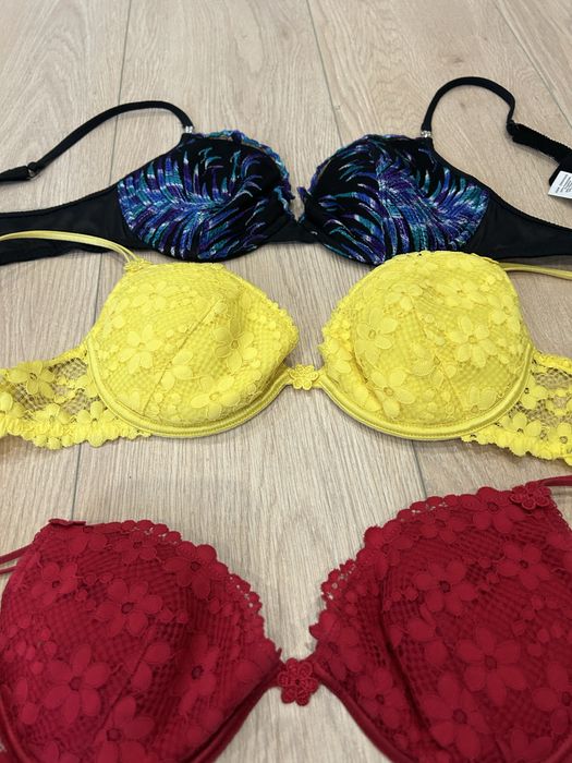 Бюстгалтер (лиф) фирменный.75А.(34A)