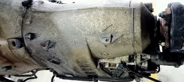 Caixa velocidades automática e outra Manual MERCEDES W210 W202 W208