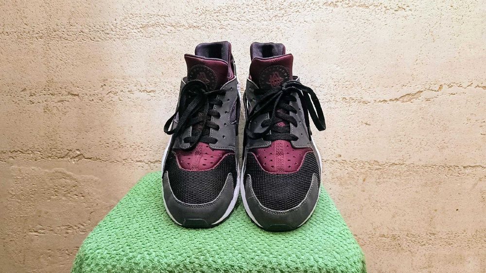 NIKE AIR HIARACHE r.45 stan bardzo dobry