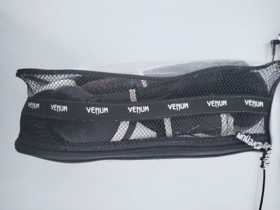 Luvas de Boxe VENUM 2.0