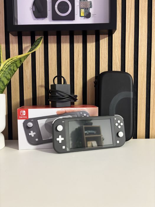 Nintendo Switch Lite (Cinzenta)