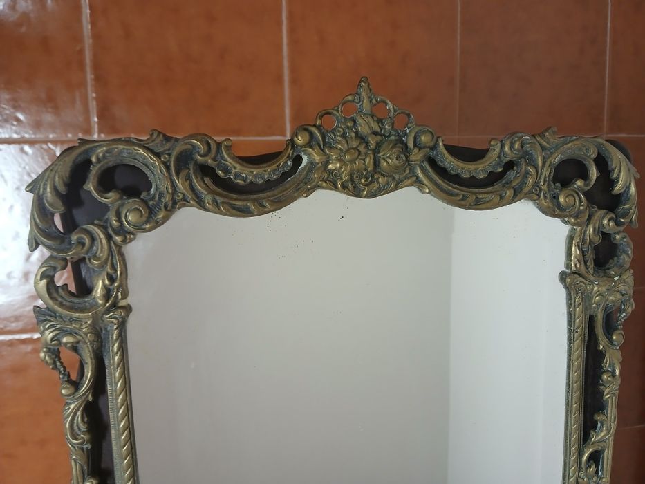 Mesa de entrada com espelho