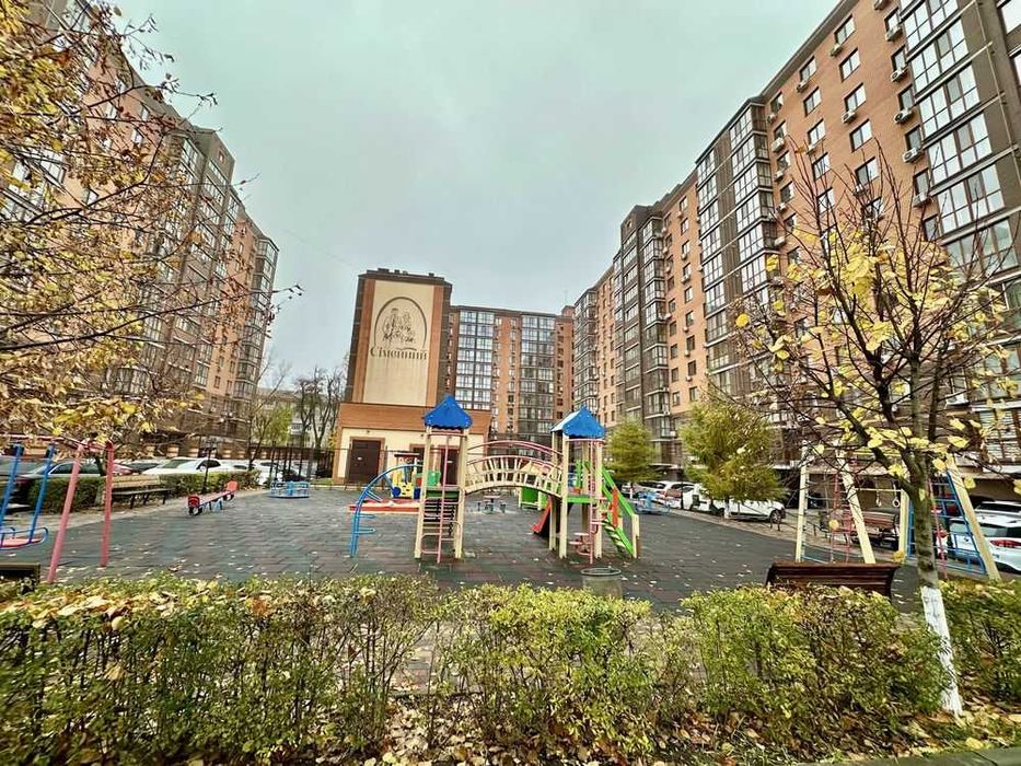 Продам двухкомнатную квартиру в ЖК Семейный, пр-т Гагарина, р-н Дафи