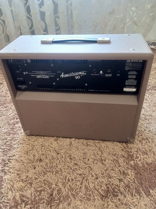 Акустичний комбік FENDER 90