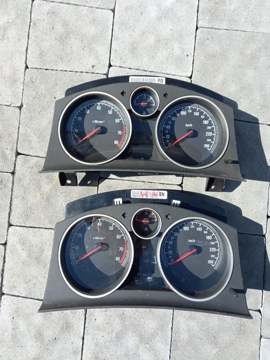 Приборка Приборная Панель Щиток Приборов Opel Astra H Zafira B