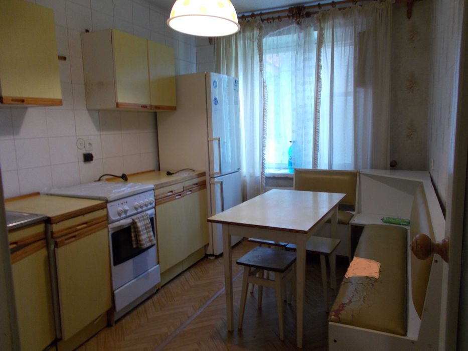Продам 2-х кімнатну квартиру 55 м2 3\13 поверх м. Чернігів